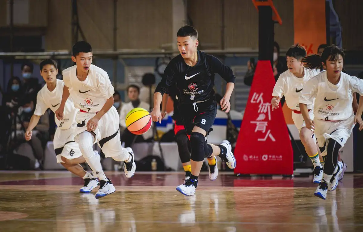 老年篮球爱好者如何练习控卫技巧_2